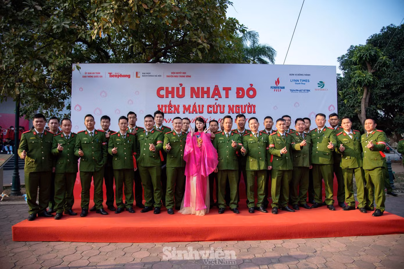 4a0582ecce65a31793cf.jpg