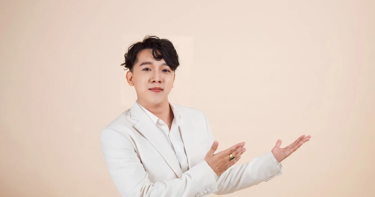 Chàng kỹ sư xây dựng mê cầm mic đến mức nào mà bỏ cả công trường để lên sân khấu