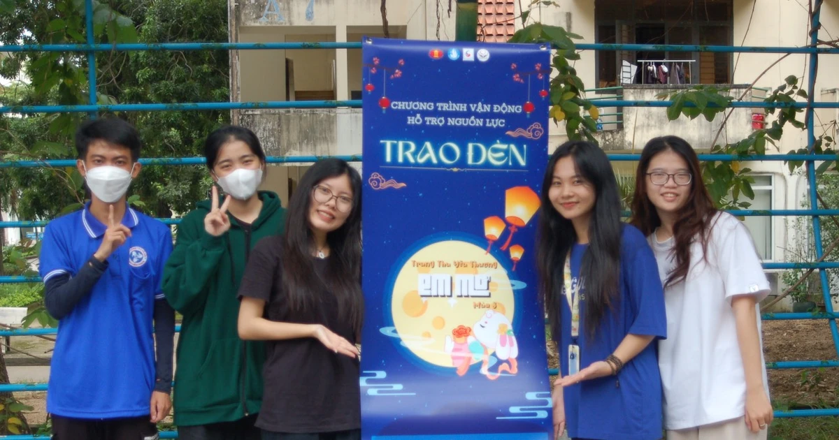 Giới trẻ hăng hái gây quỹ tổ chức Trung Thu cho các em nhỏ vùng xa ✨