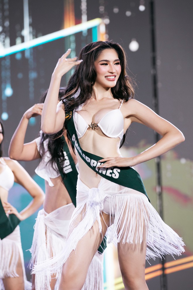 4ad44cb7c2e1626f1a7b.jpg