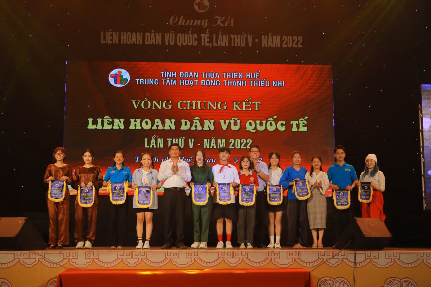 4cb2c835d0cb1541d809.jpg
