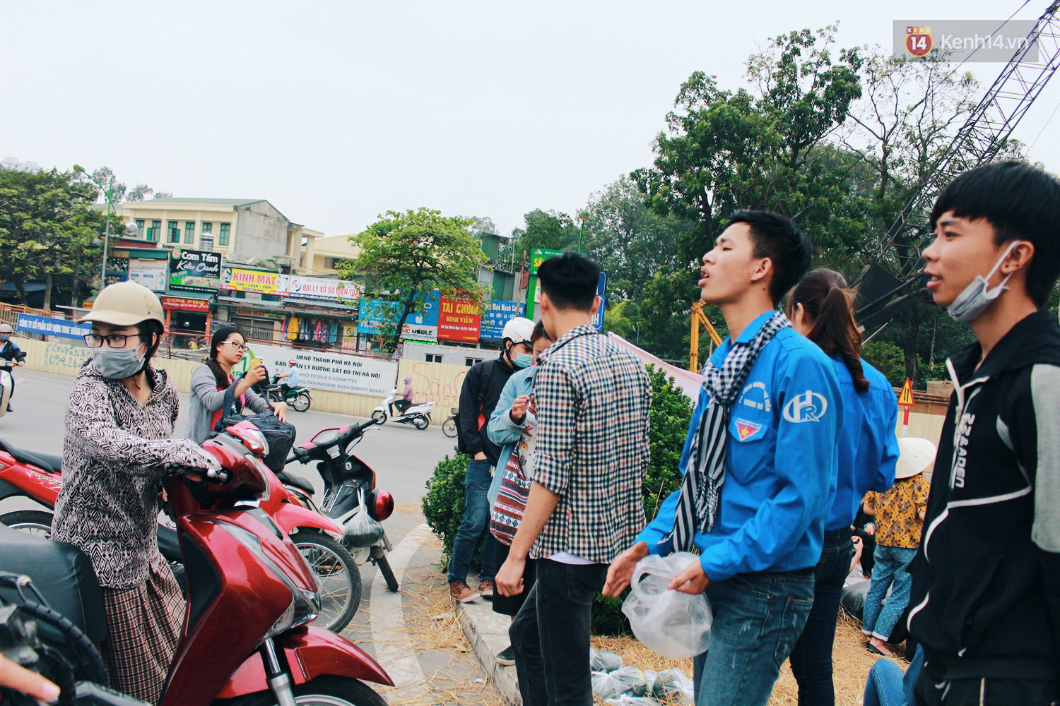 4da55d50350cdc4def95.jpg
