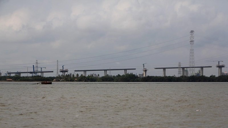 4e24cf80063780411447.jpg