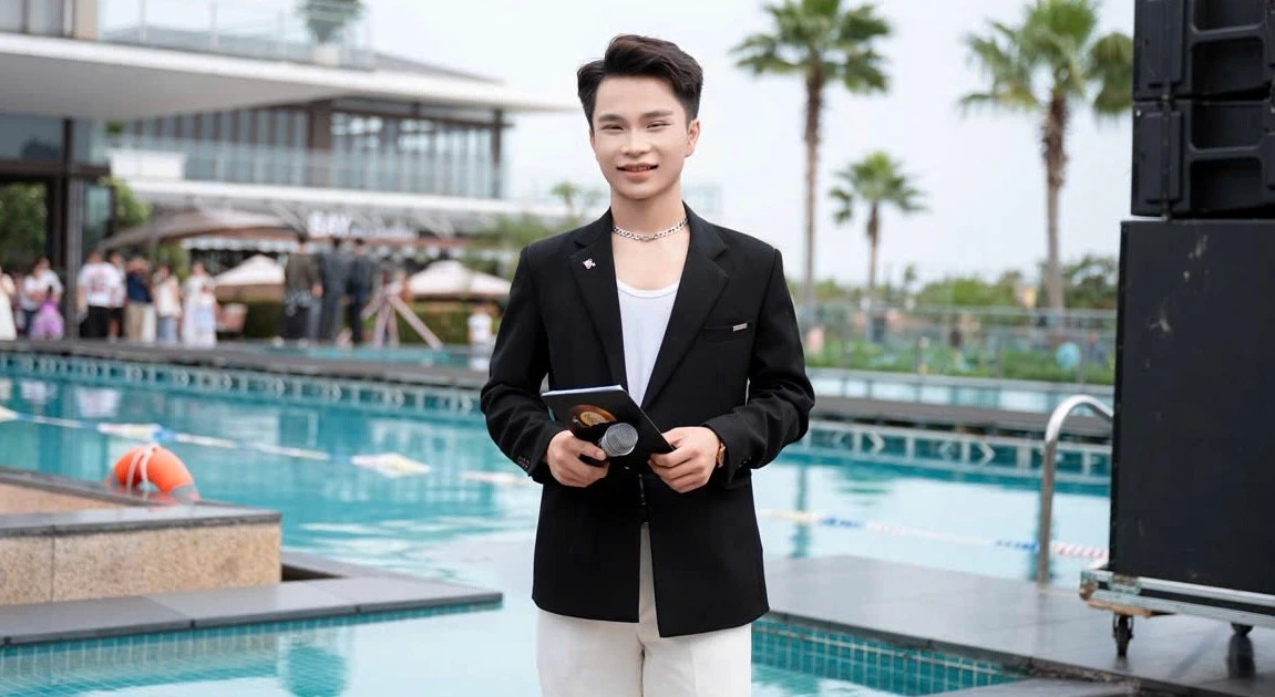 Nam sinh ngành Y từng bước ghi dấu ấn trên hành trình theo đuổi nghề MC