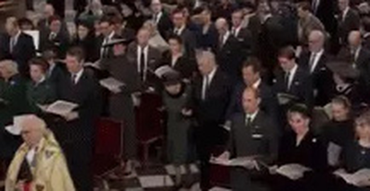 4eb63b90829c911fddf6.jpg
