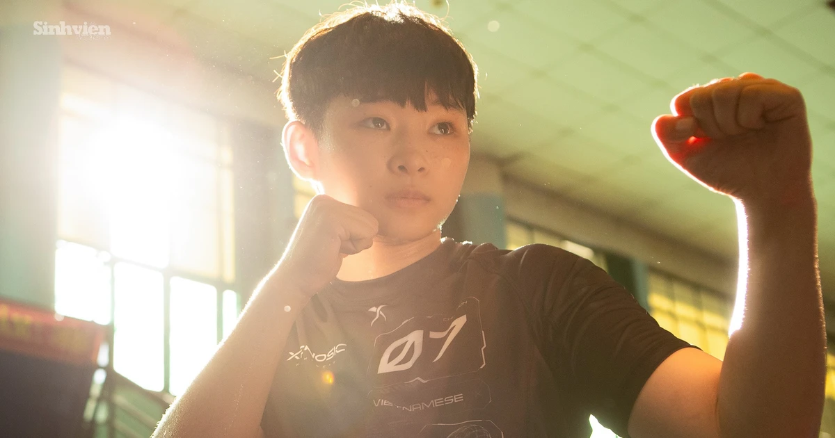 Nữ sinh Thái Nguyên vô địch MMA Việt Nam: Ban ngày cày học, ban đêm lên võ đài đấm cho sấp mặt