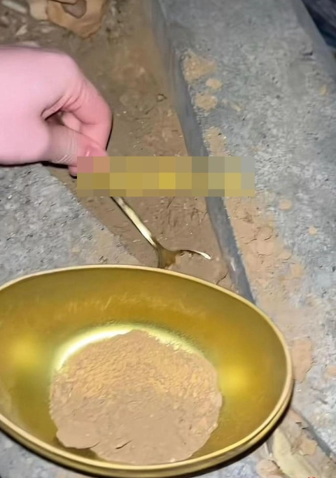 4f0de943c7d13e81f02d.png