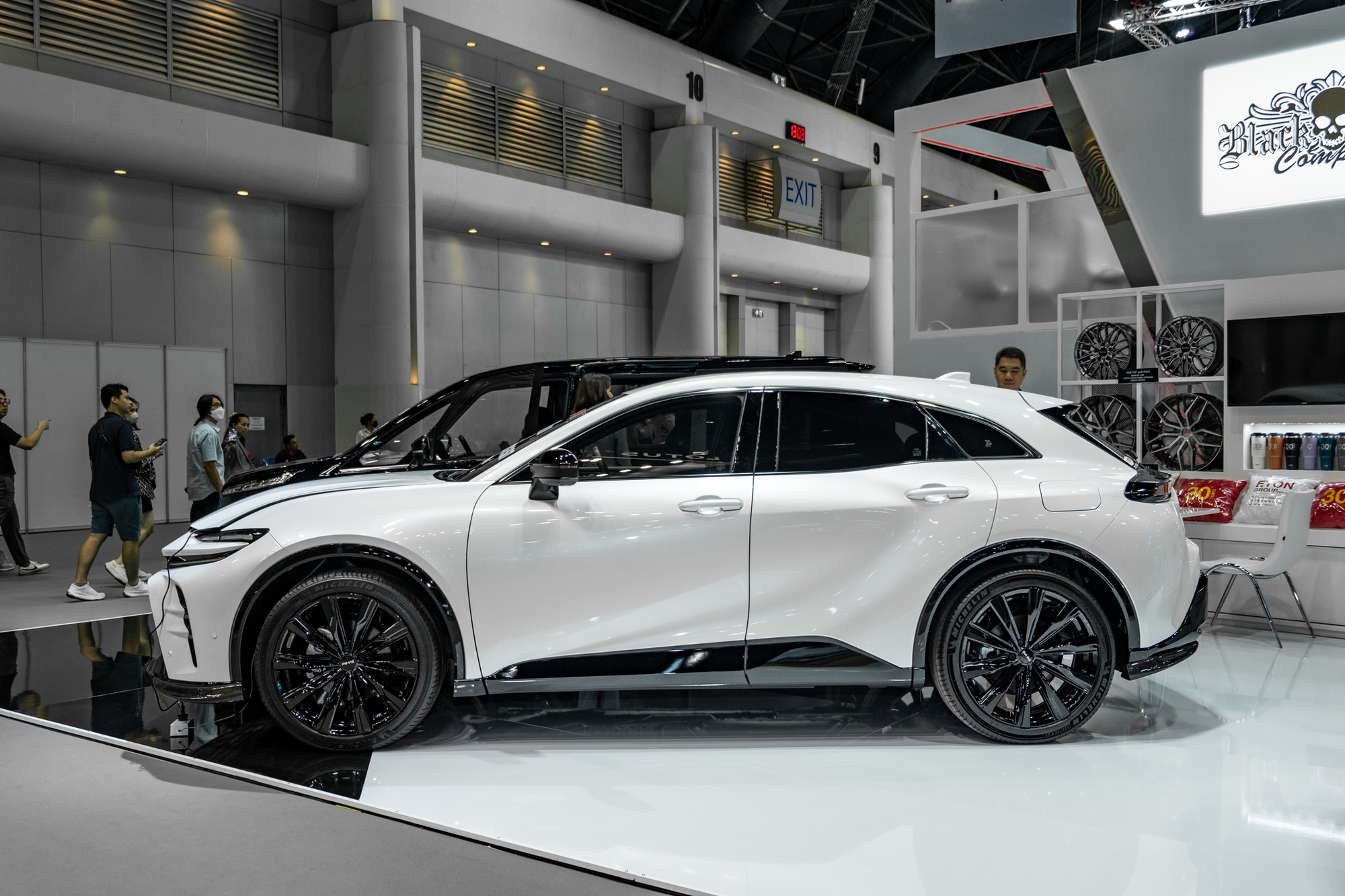 4f8300eaba17a07ea194.jpg