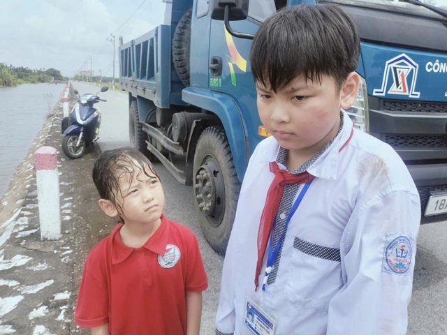 4f8a74a56989c4d93137.jpg