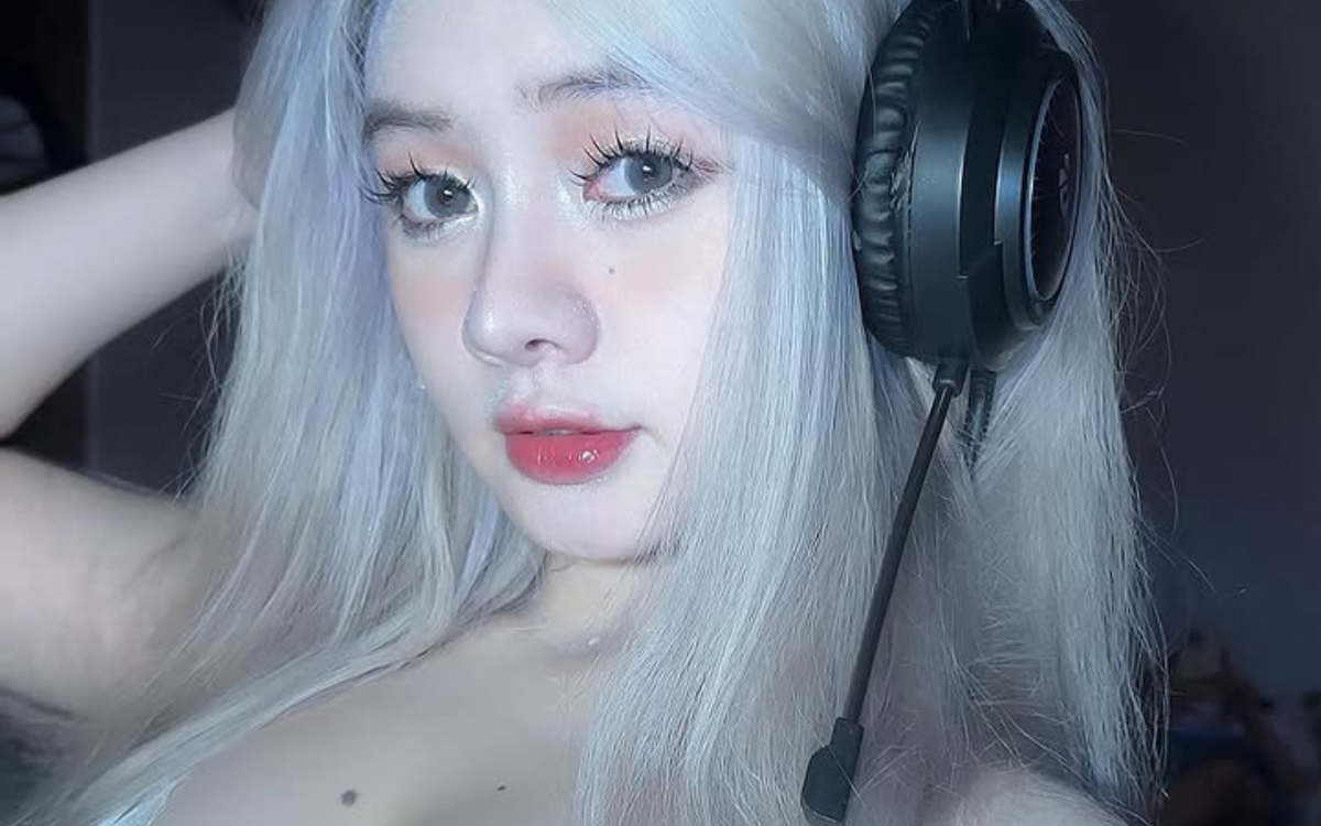 Nữ game thủ nóng bỏng phản dame cực gắt khi bị gạ gẫm, đe dọa sẽ nhắn thẳng cho vợ người này