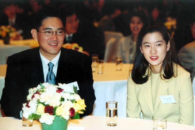 4ff08aa067262cd36fb4.jpg