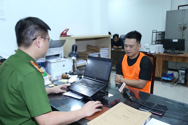 505ddb0e486d7305bfa6.jpg