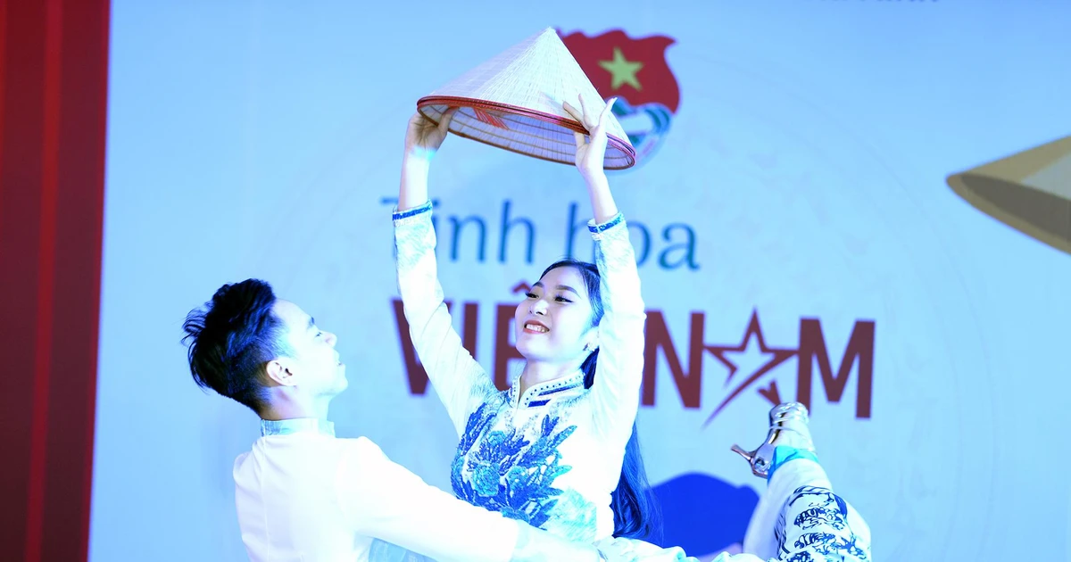 Nữ sinh người Mường ẵm trọn giải nhất cuộc thi 'Tinh hoa Việt Nam' - Xịn xò quá đi!
