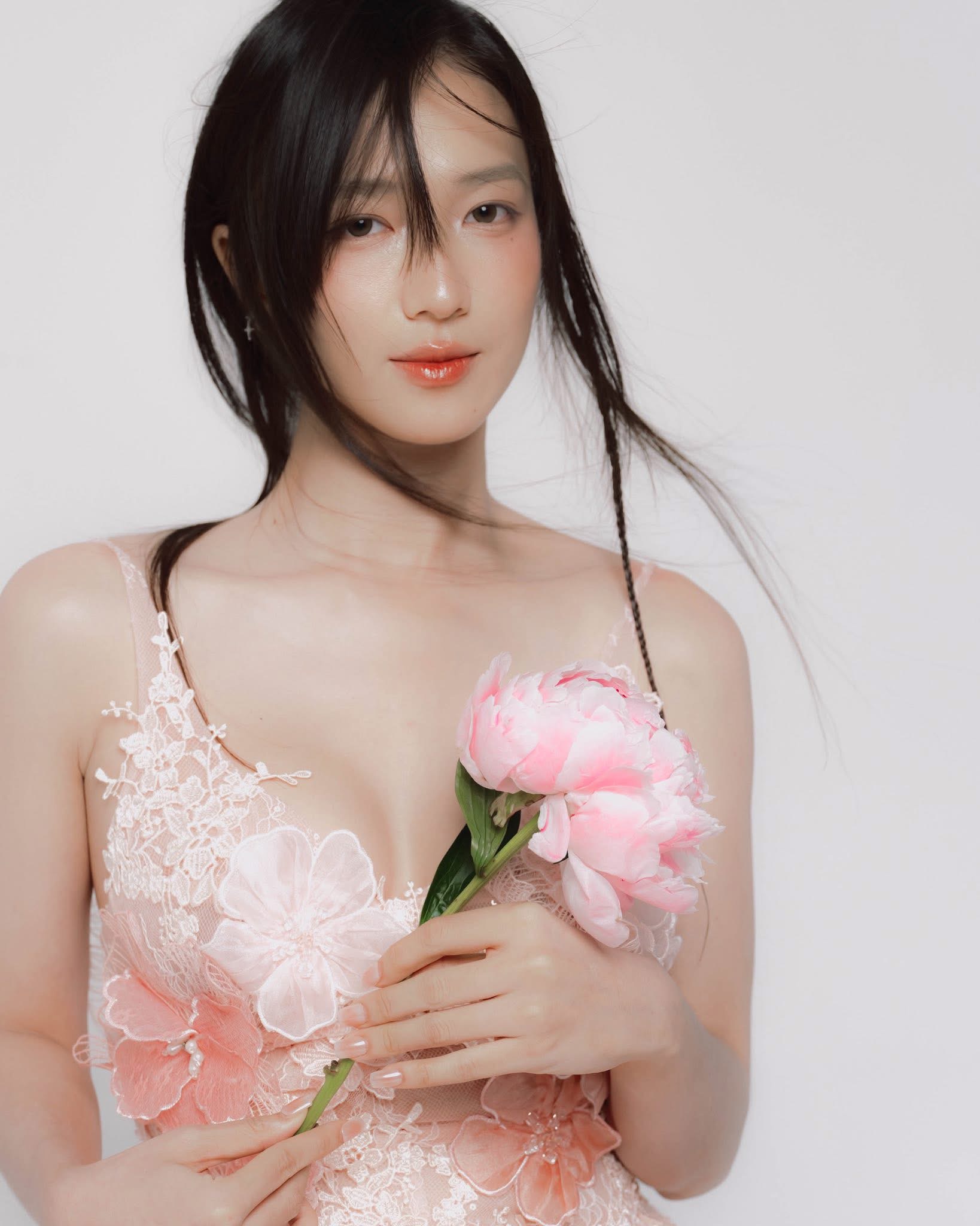 525d125a77eb90abb556.jpg