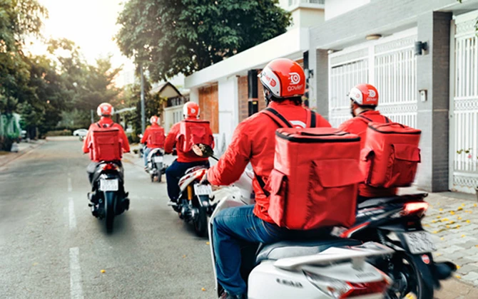 Sự thật về chuyện shipper phải bồi tiền khi bị khách bom hàng