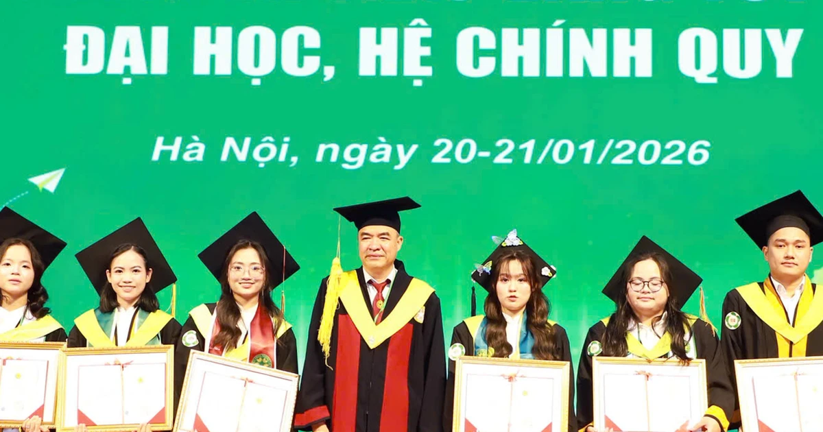 Tấm bằng hôm nay là hành trang cho hành trình phía trước - tâm sự xúc động của tân sinh viên Học viện Nông nghiệp