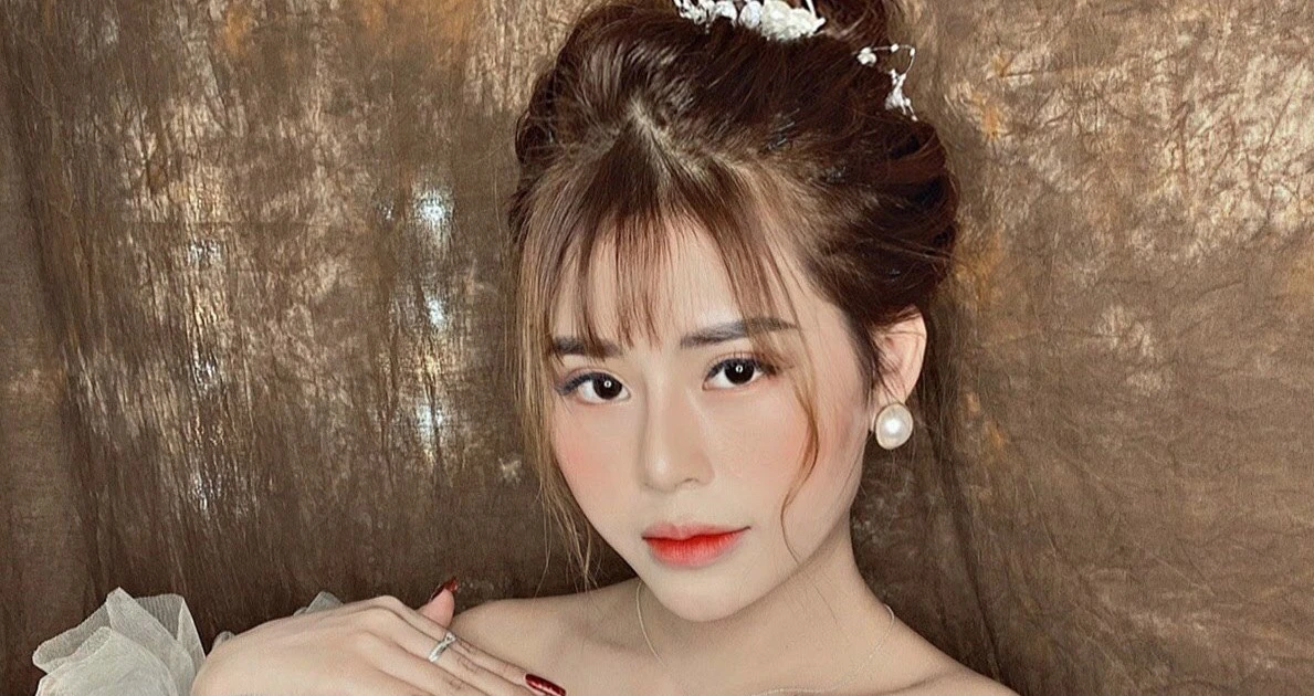 Hot girl Hà Nội sinh năm 2004: Yêu nghề mẫu ảnh từ bé, kiếm tiền tự lập không cần xin bố mẹ ‍♀️