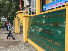 Học phí ĐH Y khoa Phạm Ngọc Thạch tăng vọt, sinh viên chuẩn bị tinh thần đóng thêm đi nào!