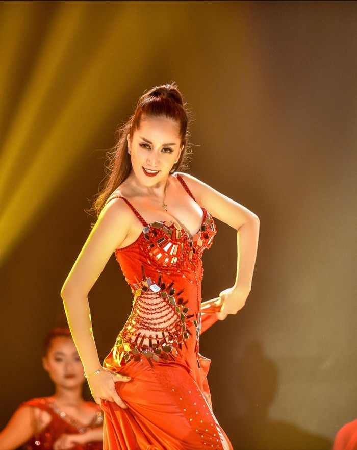 556d56a8b28a7742325f.jpg