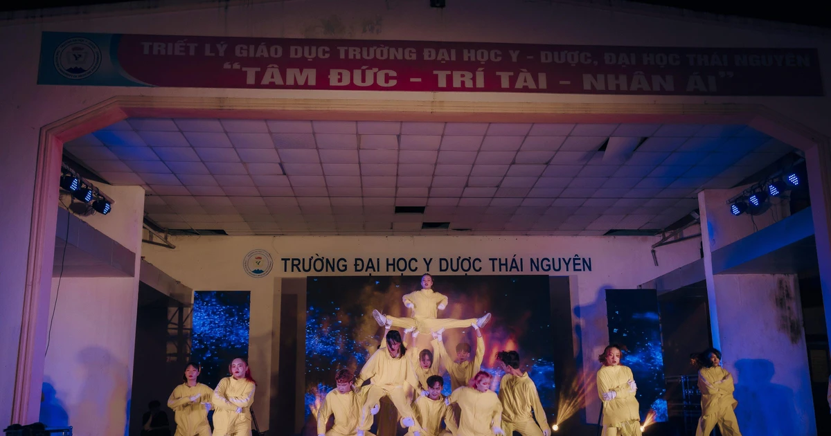 Bùng nổ chung kết Rising showcase – Cuộc thi nhảy giữa các Trường Y Dược toàn quốc năm 2022