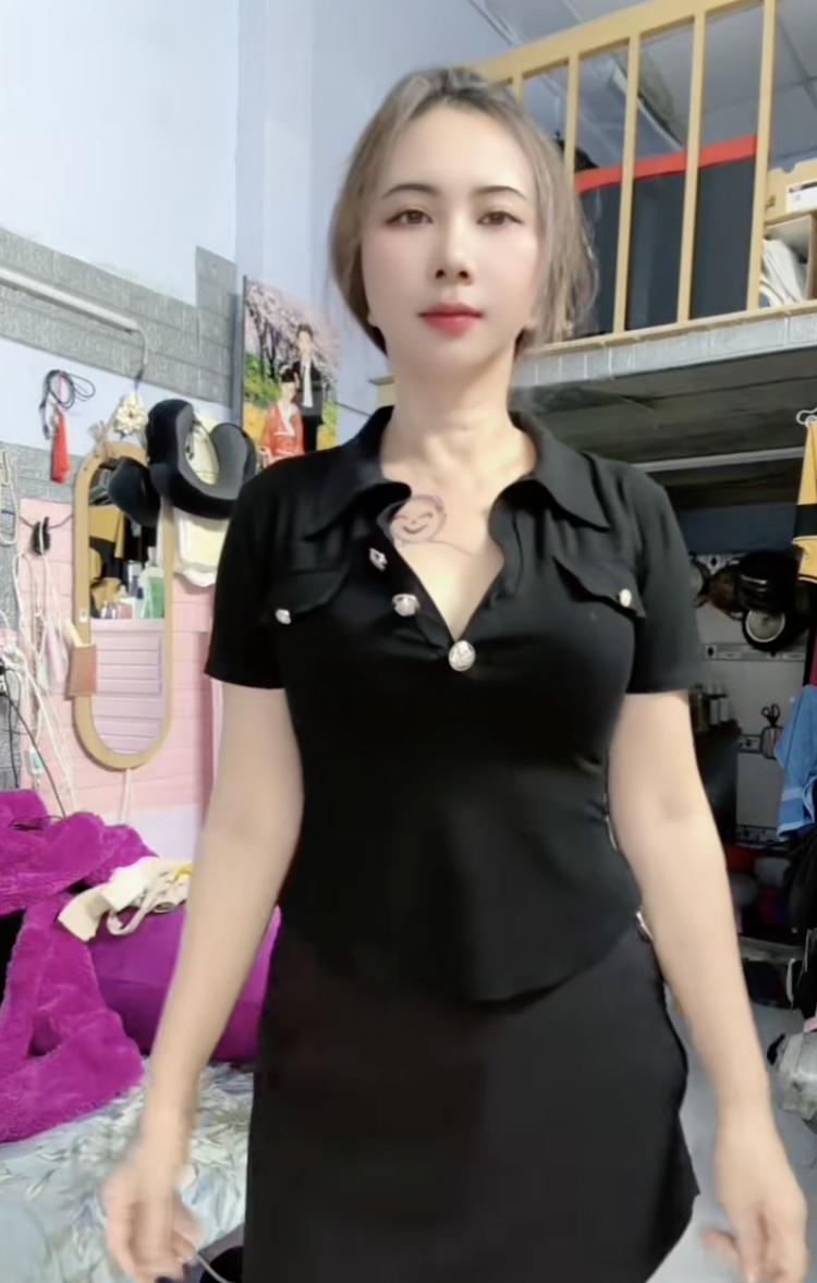 562d43a34db332abe875.jpg