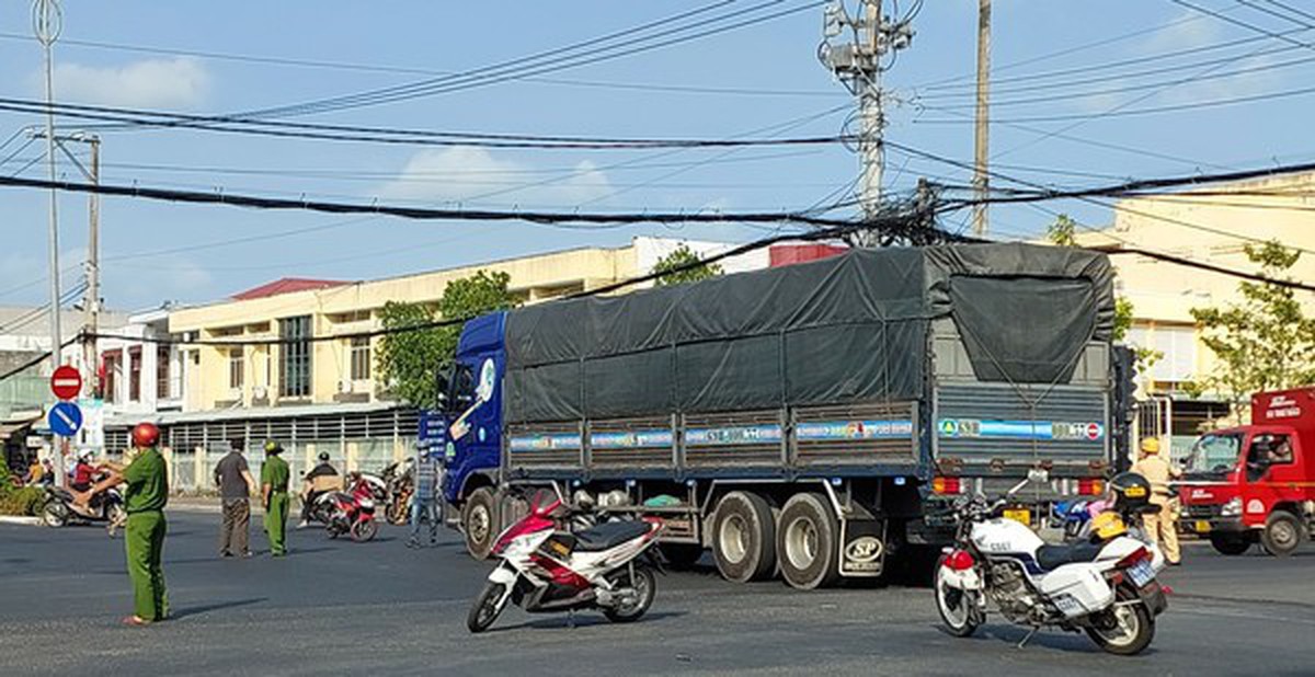 565f19bcfa60ead4cedf.jpg