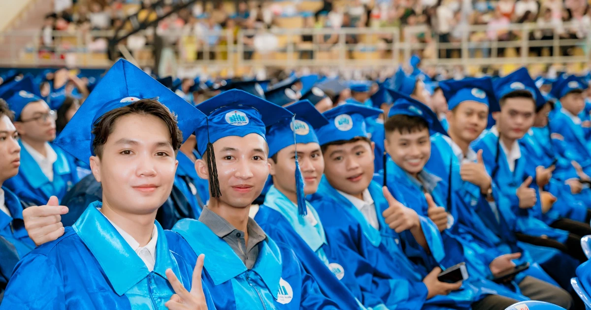 Trường ĐH Nha Trang đổi luật: Điểm học bạ chỉ để "lọc ảo", xét tuyển phải nhìn điểm thi thật