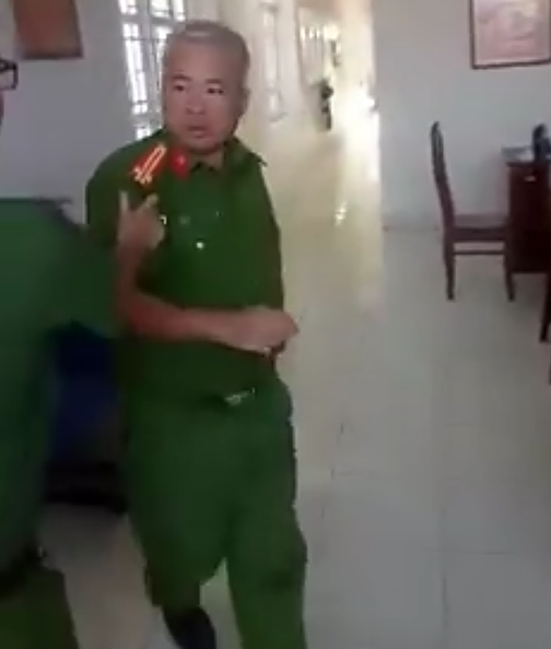 56e1a6239d7ea0f51e90.png