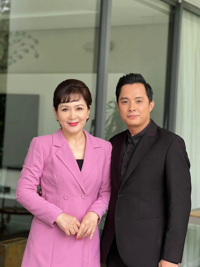 57375cb68dedee50ad94.jpg