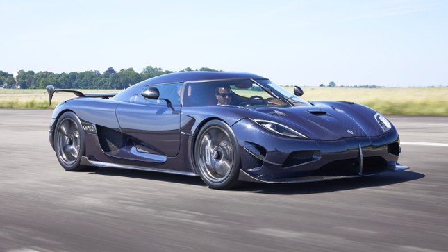 Siêu xe "lai 3 dòng máu" Koenigsegg Chimera - Chiếc duy nhất trên đời!