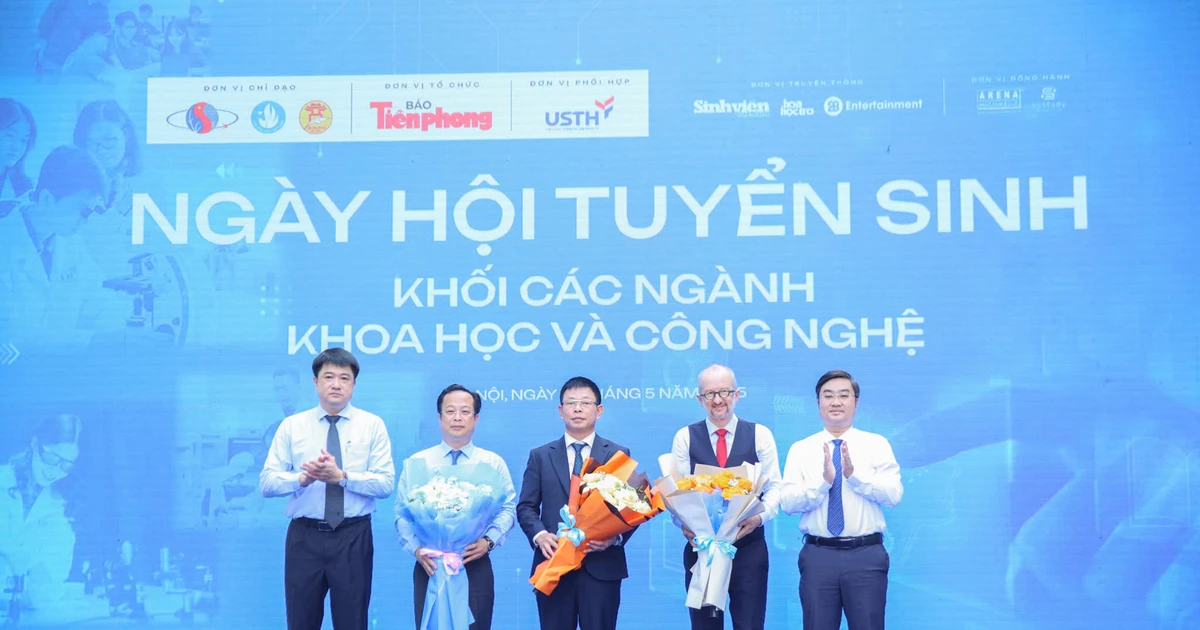Gần 5.000 sĩ tử phát sốt với Ngày hội Khoa học Công nghệ siêu xịn