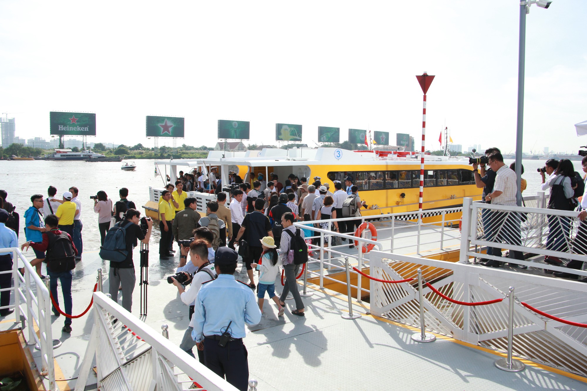 5800cbe0d957b608fb7d.jpg