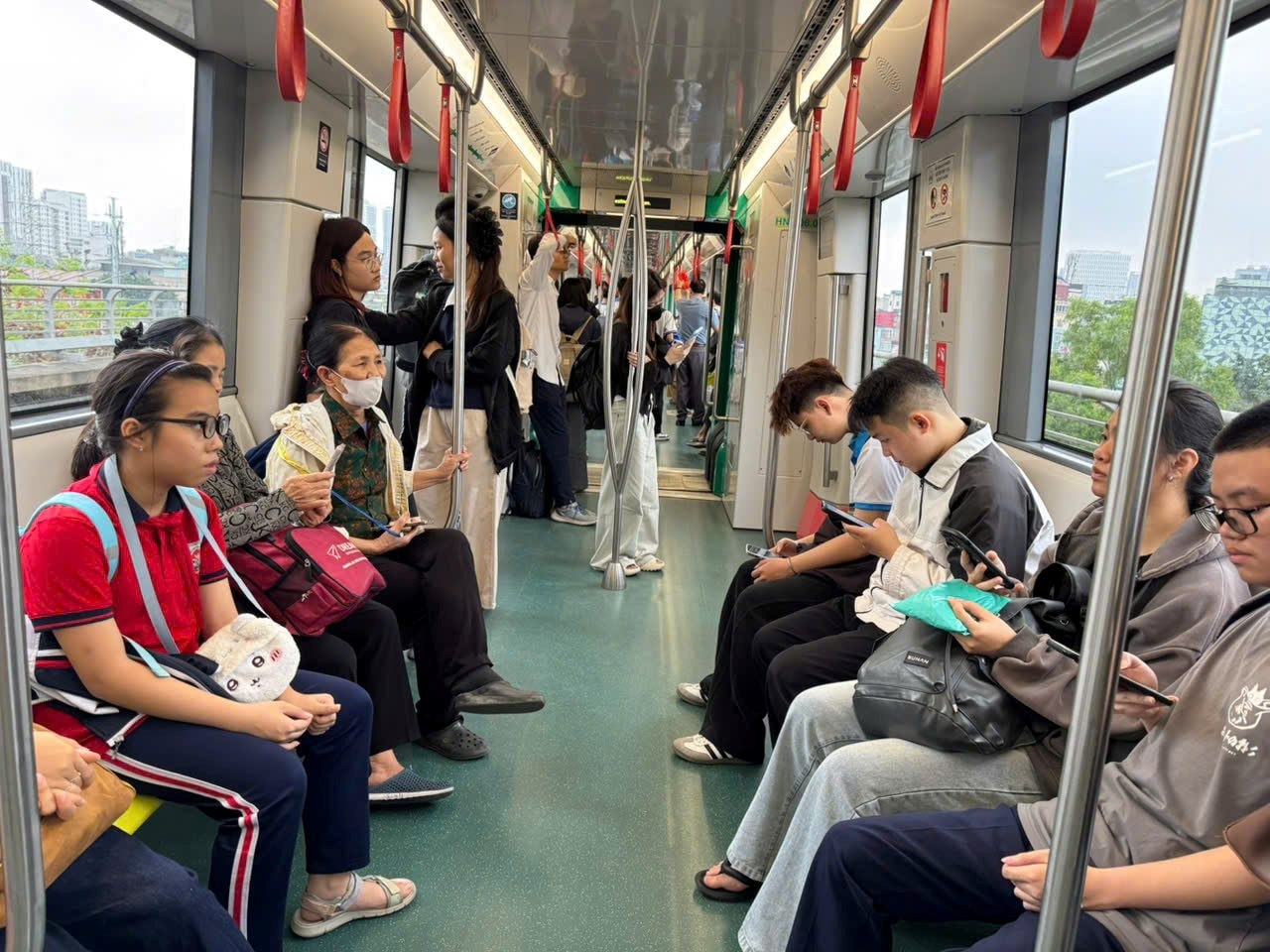 596477f845be30bb6593.jpg
