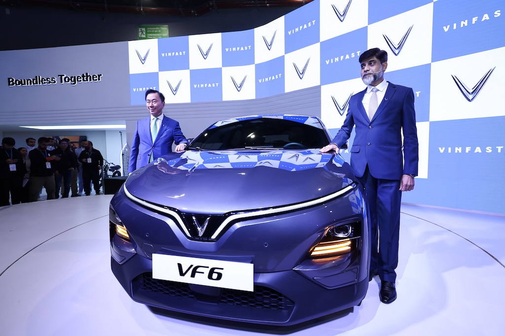 VinFast VF 6 lập "cú đúp" giải thưởng tại Ấn Độ - Xứng danh xe điện "value" nhất năm