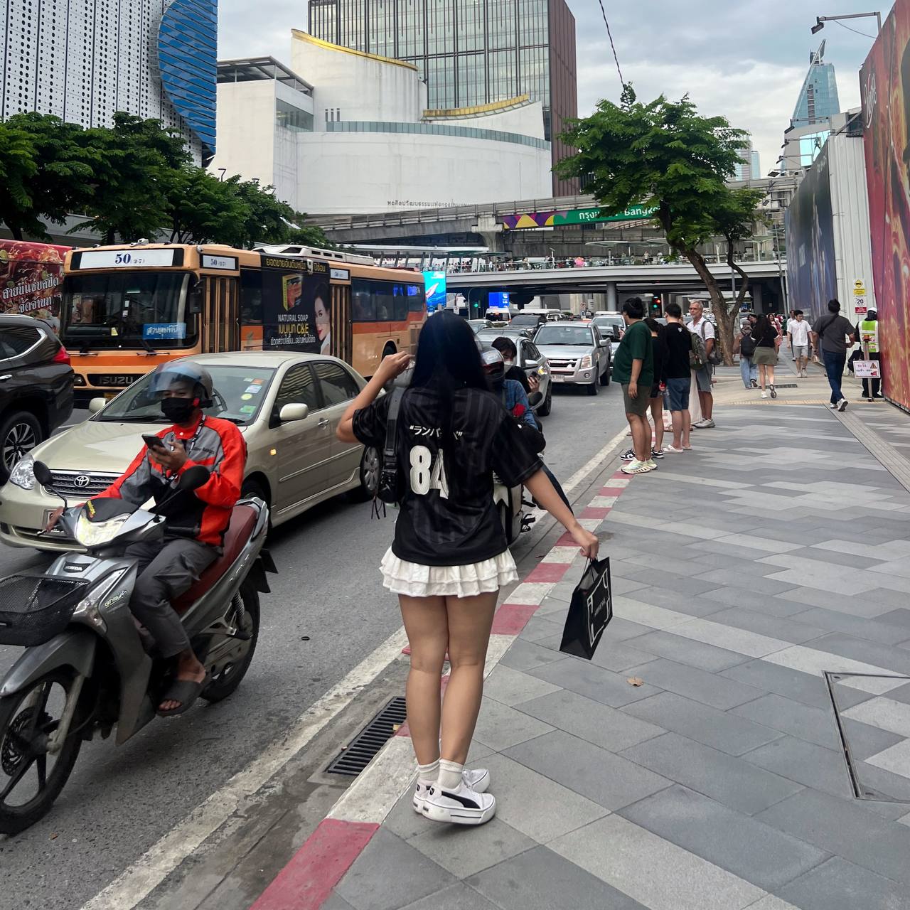 5c532bcf044df2dda61a.jpg