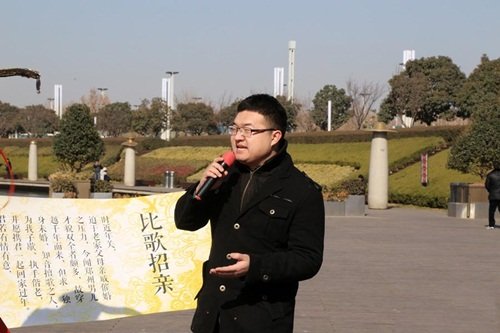 5c7cb764d68f12a4bb74.jpg
