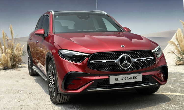 BMW X3 hay Mercedes GLC - Cuộc chiến xe sang tầm 2 tỷ đang gây "sốt"
