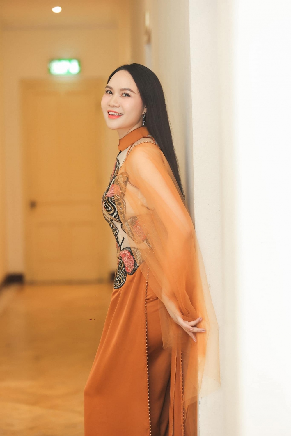 5c98a918837fdde8528e.jpg