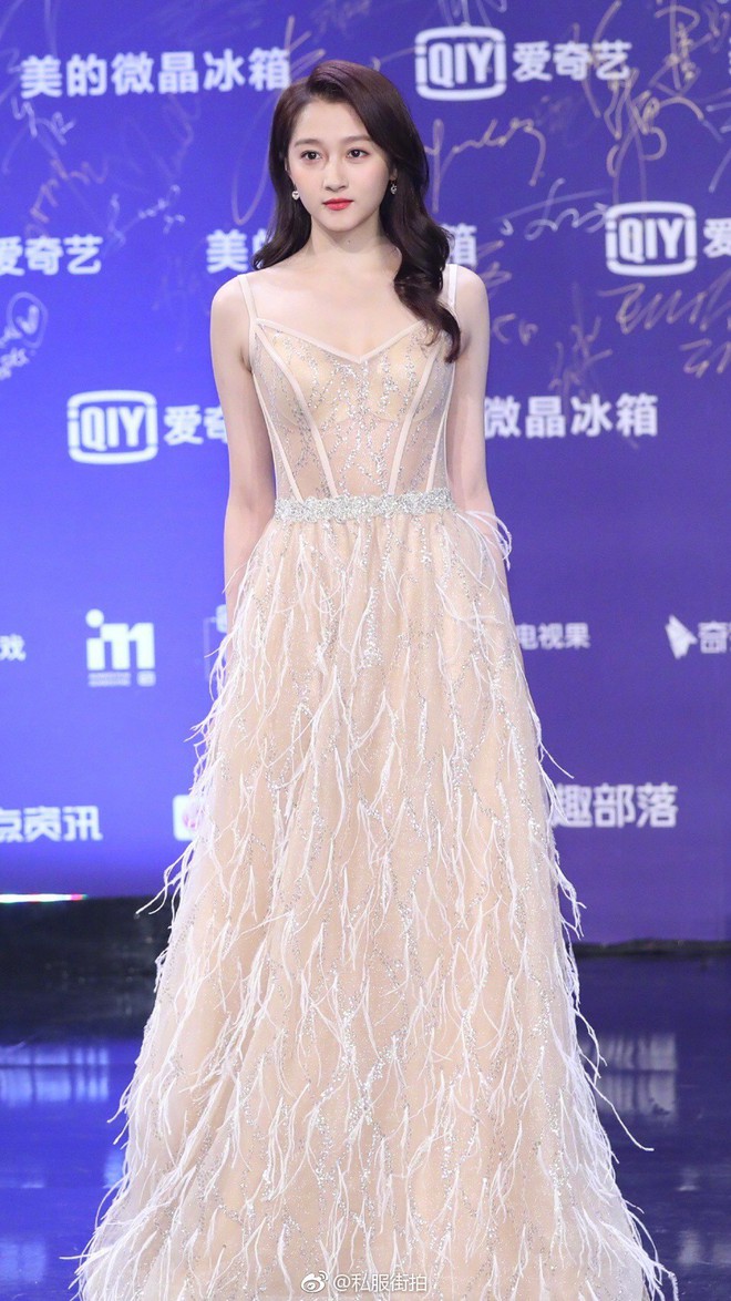5cd29ed1c2727c431e13.jpg
