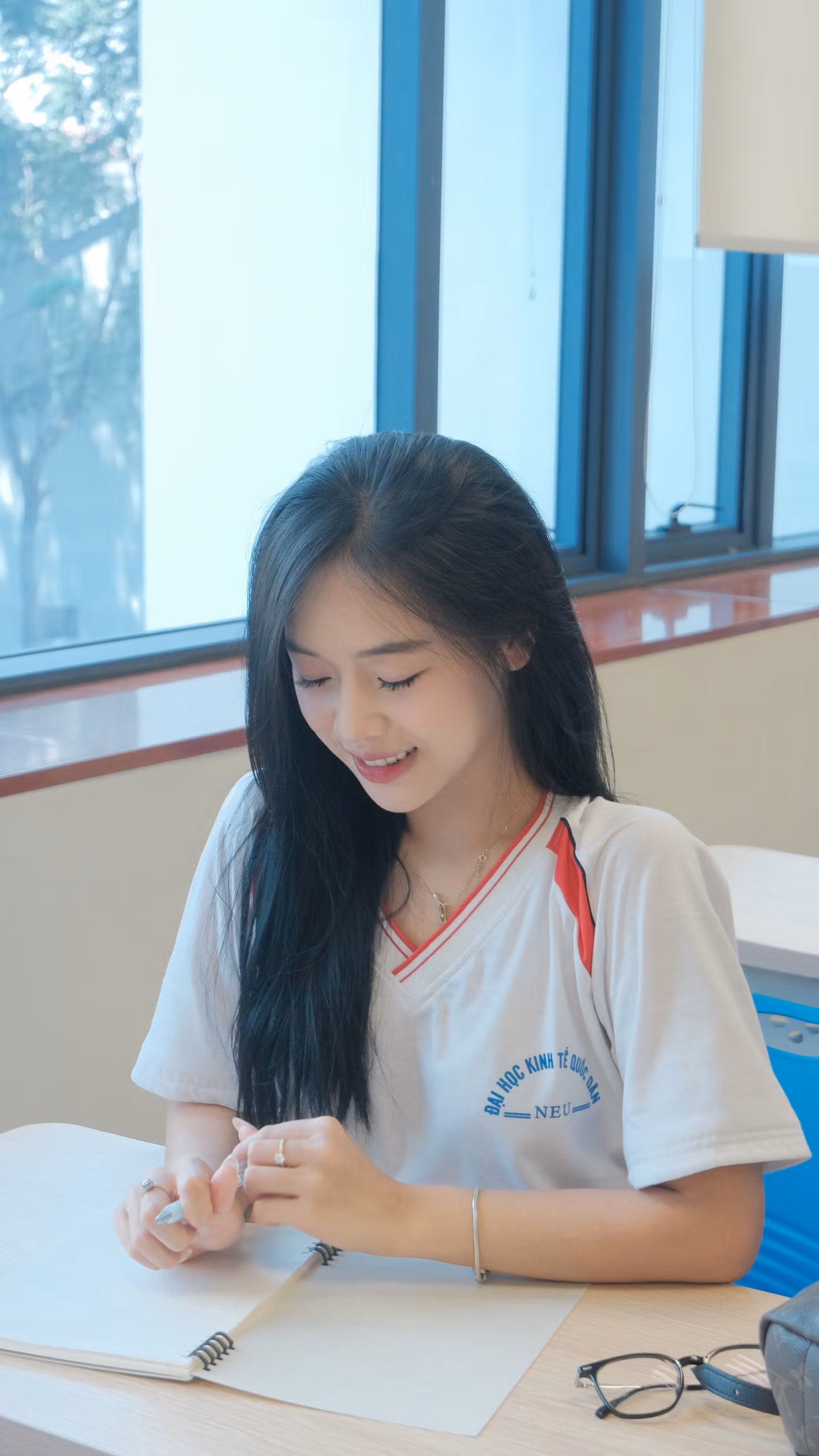 5d14e6d5e0bd1cb087ed.jpg
