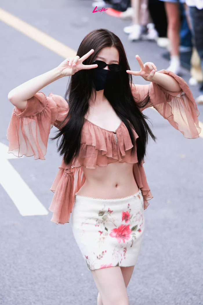 5d277a46d294bd87f71b.jpg