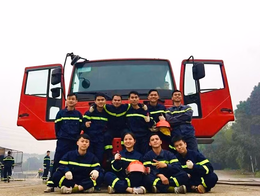 5dff79937606786ed62c.jpg