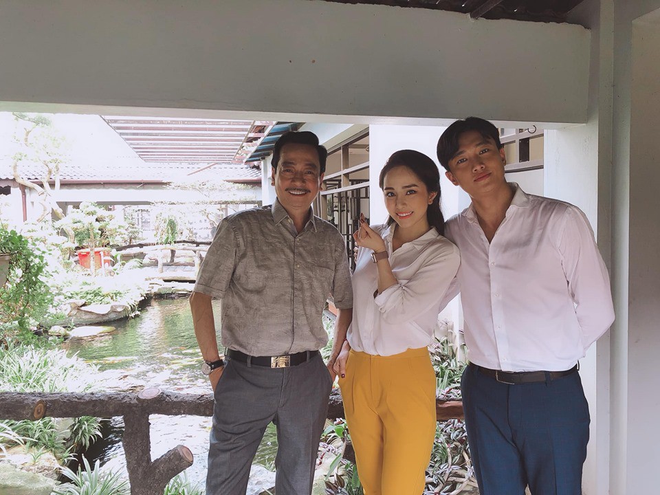 5e11acf7d91bf604bb21.jpg