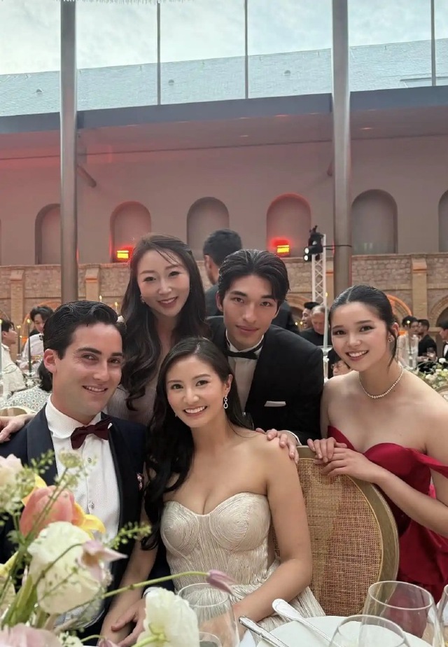 5e15fb680092a49e2445.jpg