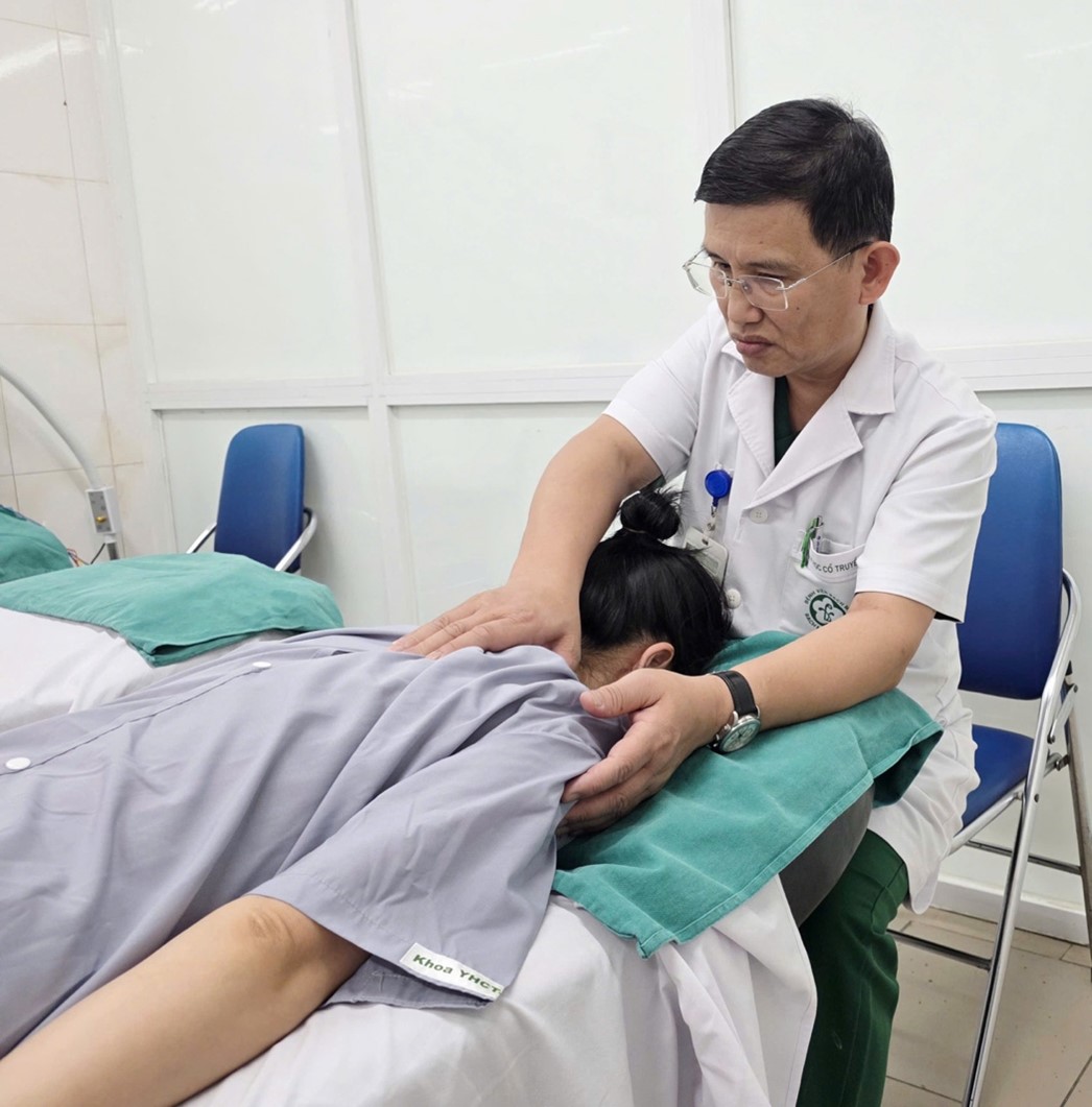 5e230e7b45ce7fe81521.jpg