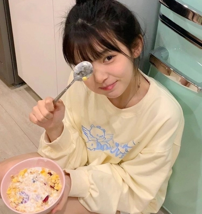 5e296ae1c04c9047ef49.jpg
