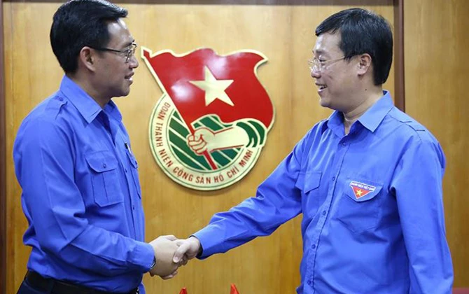 Thanh niên Việt - Lào gặp gỡ: Củng cố tình bạn đặc biệt từ thế hệ trẻ