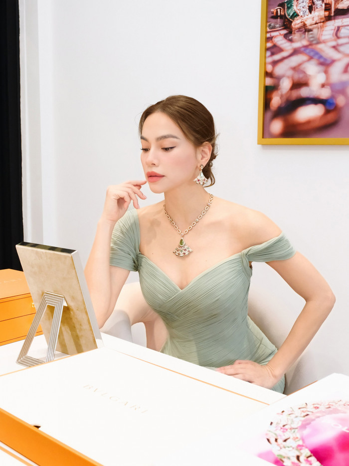 5e8bb542a5aca50eeb7b.jpg