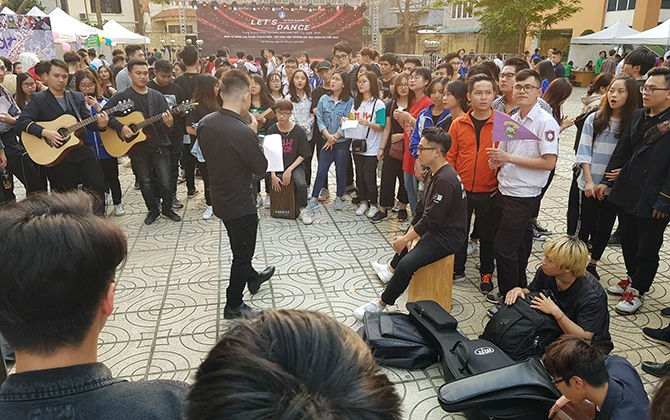 Đêm Gala nhóm nhảy Hải Phòng: Sinh viên "quẩy" hết mình với vibe cực cháy