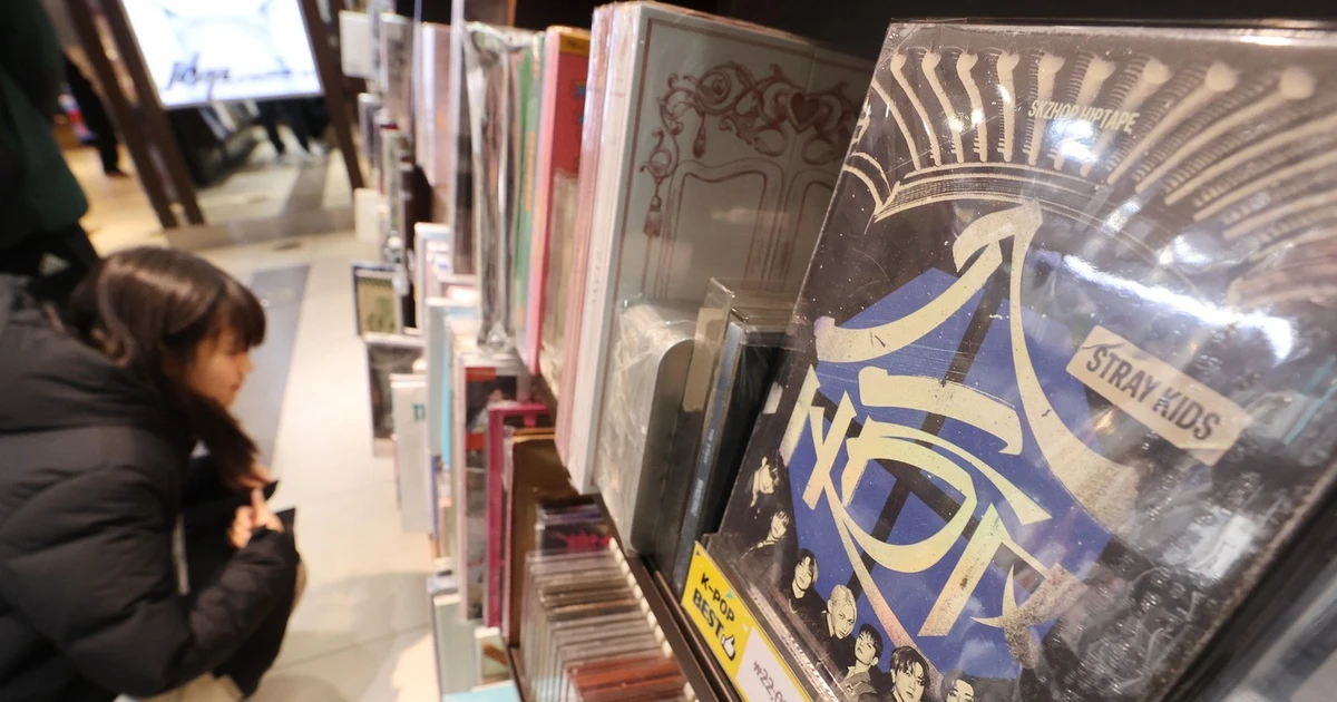 K-pop giờ bán album kiểu gì mà độc lạ thế? ✨